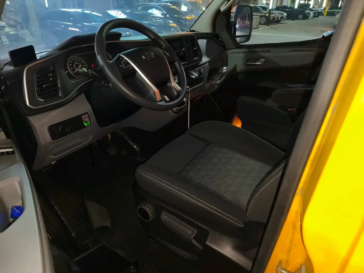 2019 JAC T8 2.0T 190HP L4 6MT,autocango,china used car exporter,china ev exporter,chinese used car exporter,chinese used ev exporter