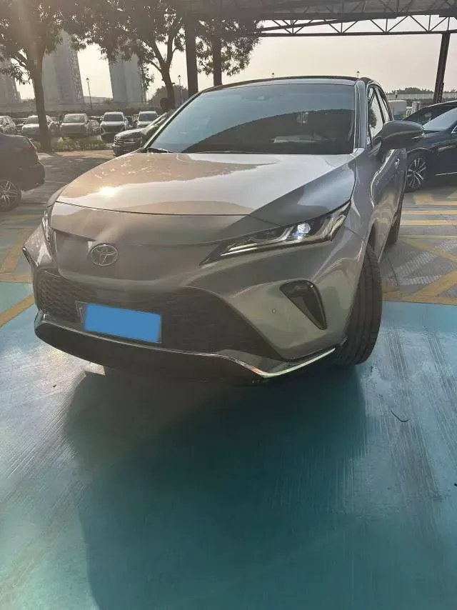 2023 Toyota Venza 2.5L 178HP L4 E-CVT Hybrid,autocango,china used car exporter,china ev exporter,chinese used car exporter,chinese used ev exporter