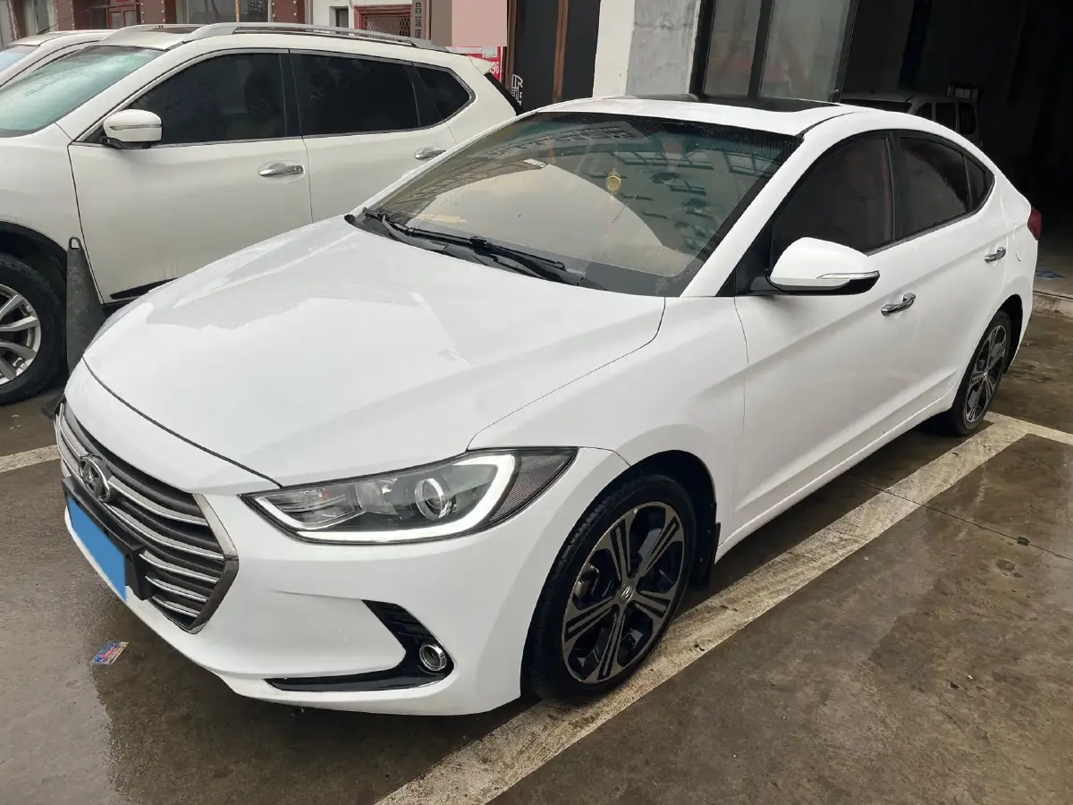 2018 Hyundai Elantra 1.4T 130HP L4 7DCT