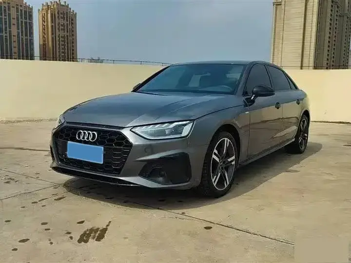 2022 Audi A4L 2.0T 190HP L4 7DCT