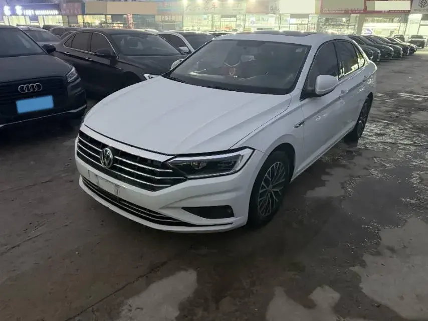 2020 Volkswagen Sagitar 1.4T 150HP L4 7DCT