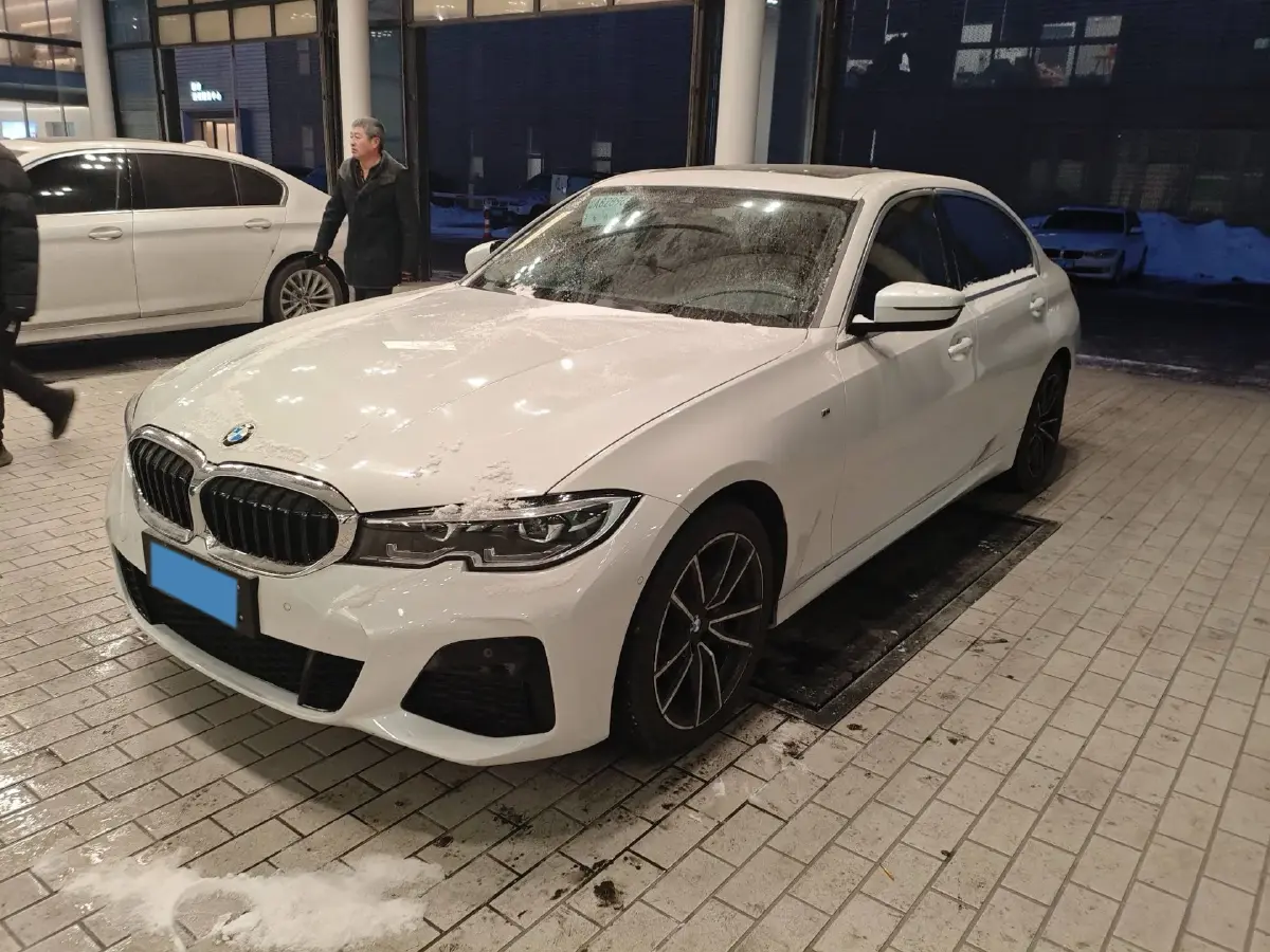 2022 BMW 3 Series 2.0T 184HP L4 8AT