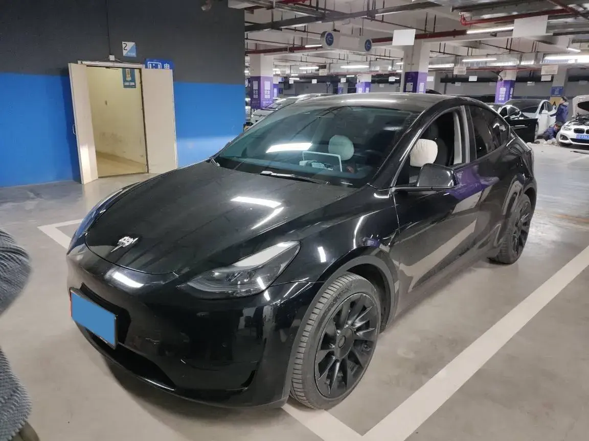 2022 Tesla Model Y BEV 60KWH