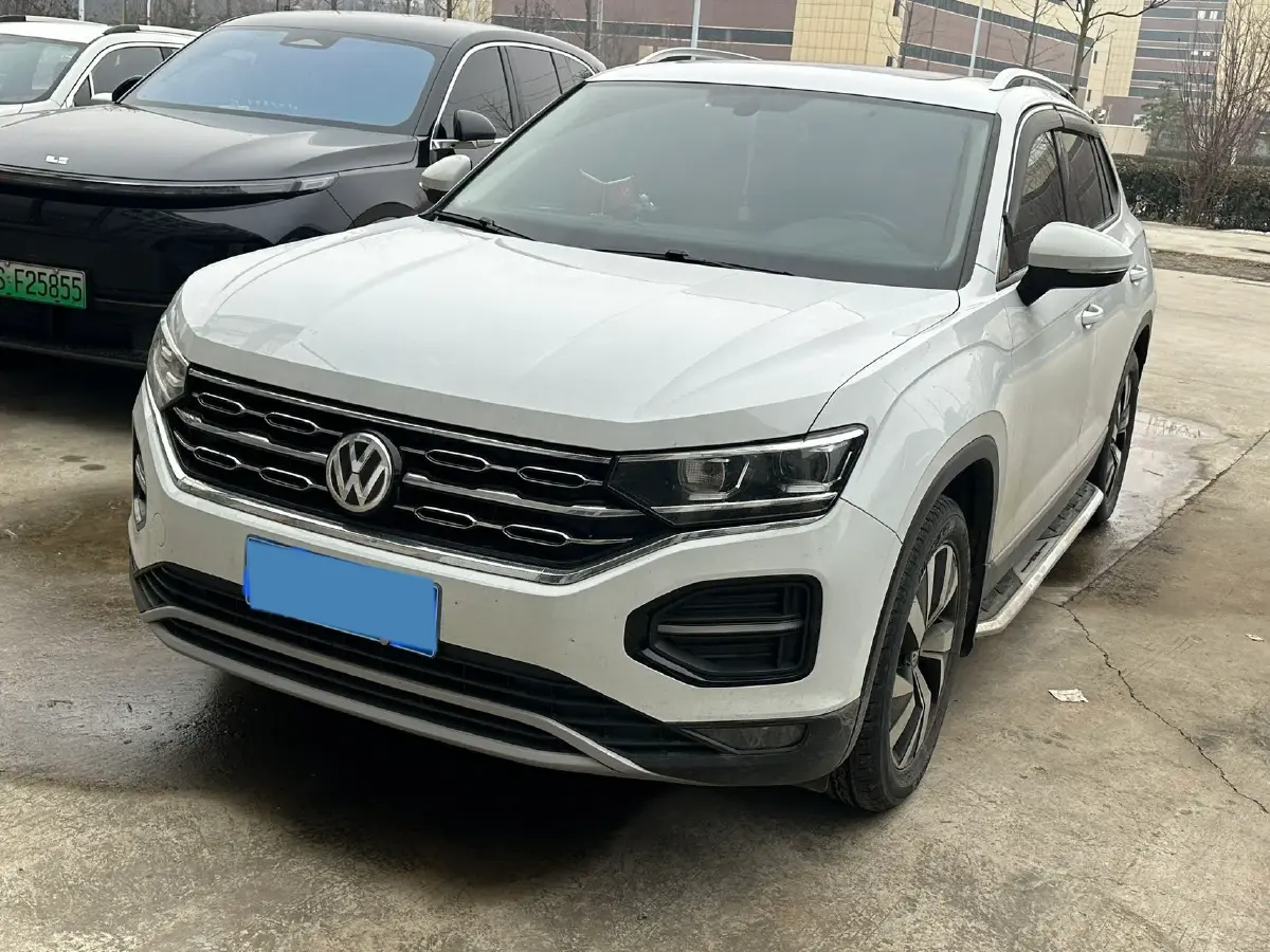 2019 Jeep Cherokee 2.0T 234HP L4 9AT