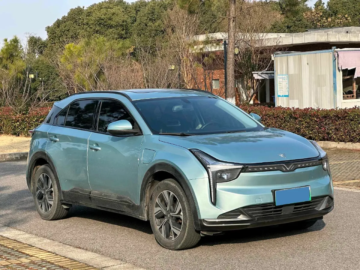 2022 Venucia Grand V 1.5T 190HP L4 7DCT,autocango,china used car exporter,china ev exporter,chinese used car exporter,chinese used ev exporter