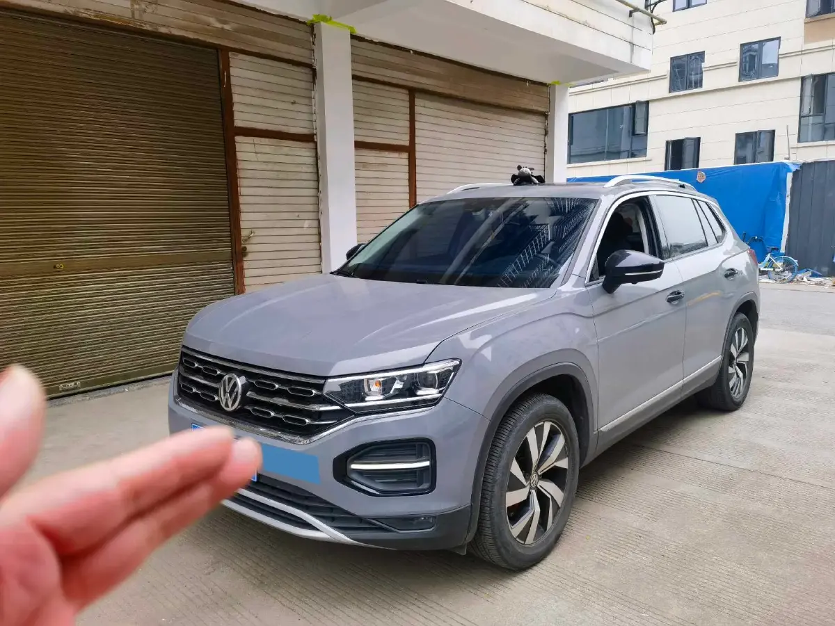 2019 Jeep Cherokee 2.0T 234HP L4 9AT