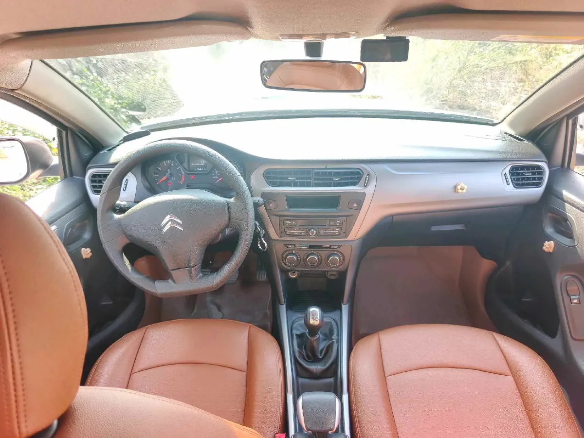 2017 HuangHai XiangLong 2.8T 102HP L4 5MT,autocango,china used car exporter,china ev exporter,chinese used car exporter,chinese used ev exporter