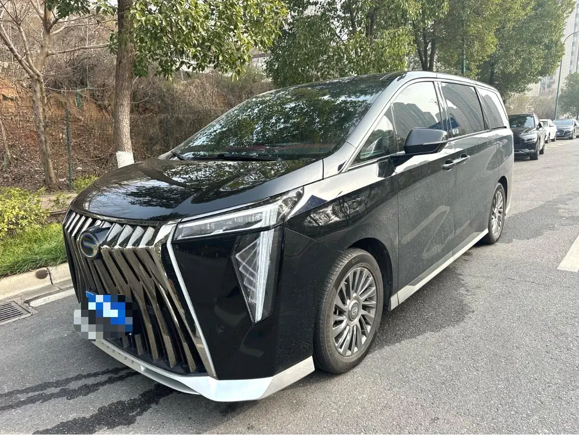 2023 GAC Trumpchi M8 2.0T 190HP L4 E-CVT Hybrid