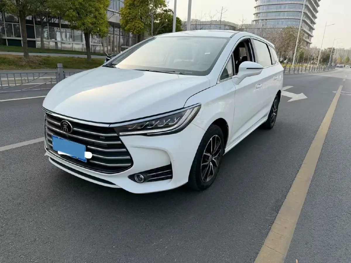 2018 BYD Song MAX 1.5T 154HP L4 6MT