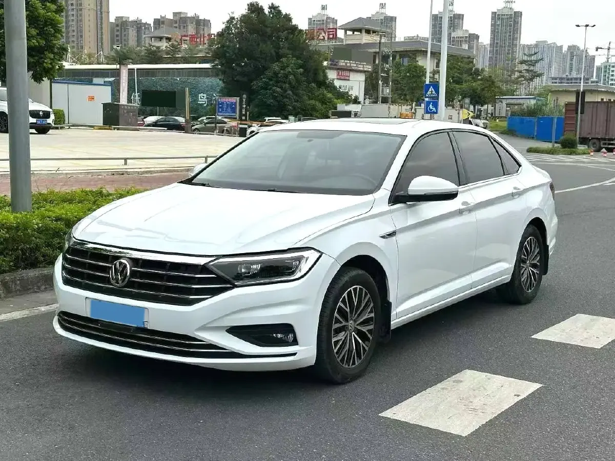 2020 Volkswagen Sagitar 1.4T 150HP L4 7DCT