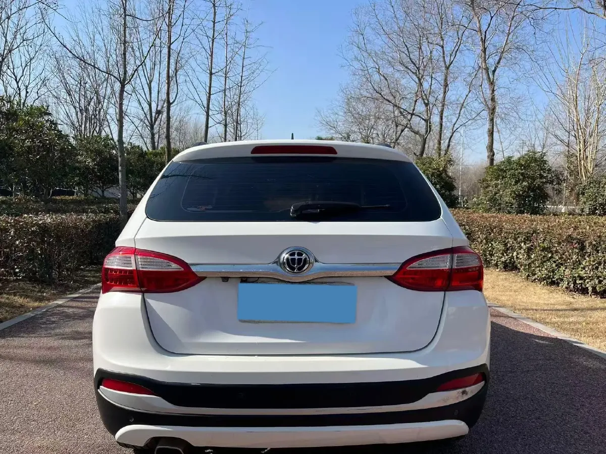 2016 Brilliance Auto V5 1.5T 150HP L4 5AT,autocango,china used car exporter,china ev exporter,chinese used car exporter,chinese used ev exporter