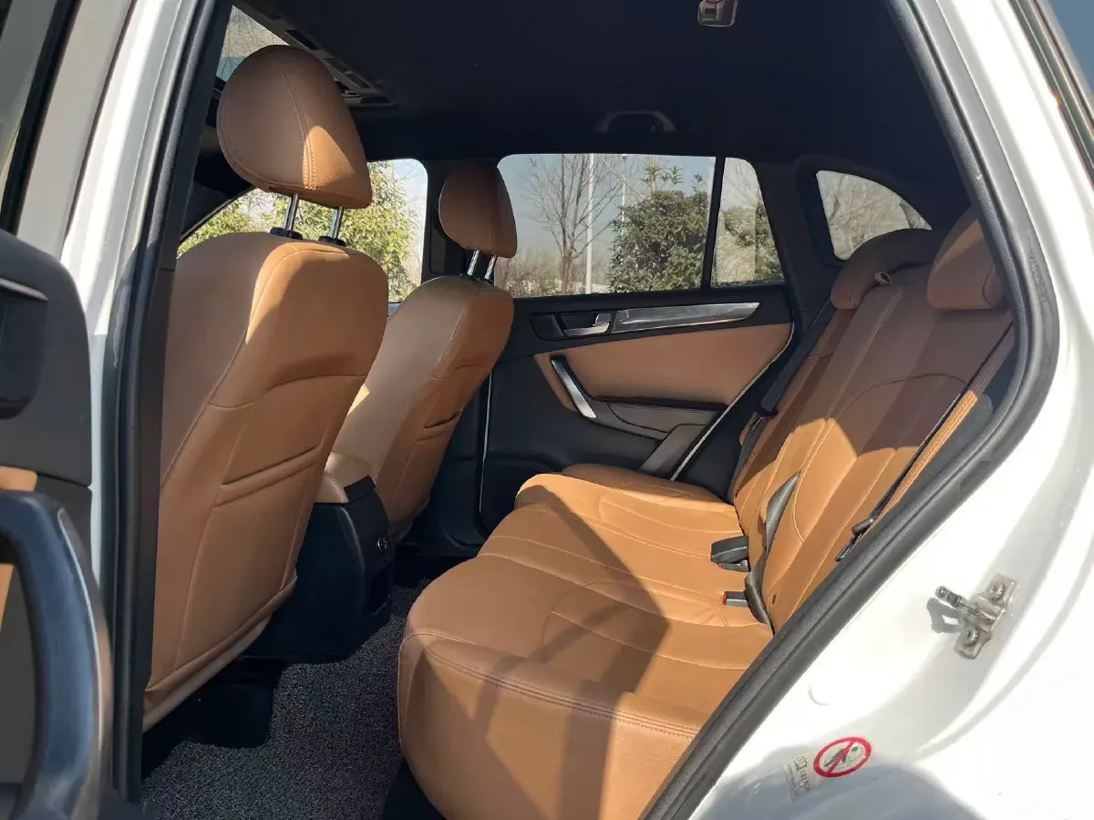 2016 Brilliance Auto V5 1.5T 150HP L4 5AT,autocango,china used car exporter,china ev exporter,chinese used car exporter,chinese used ev exporter