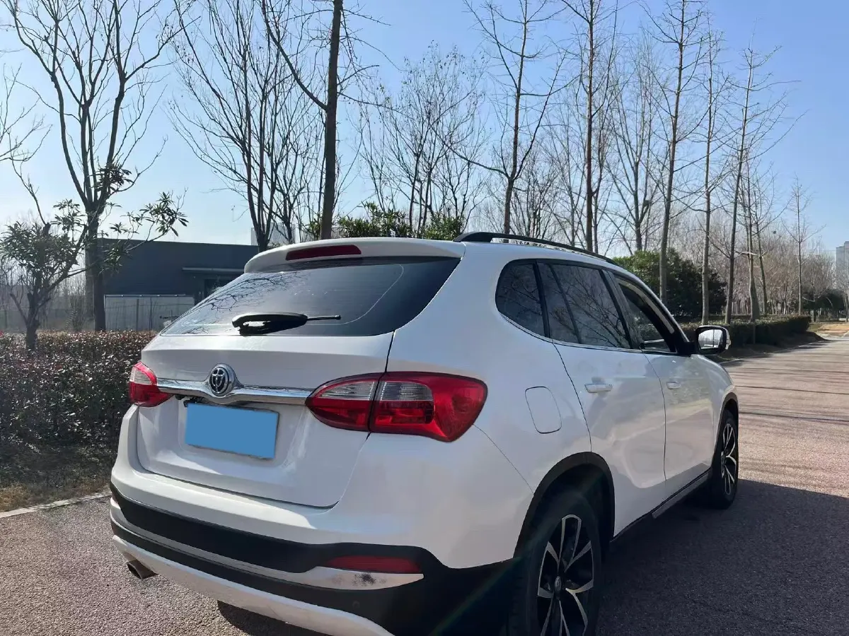 2016 Brilliance Auto V5 1.5T 150HP L4 5AT,autocango,china used car exporter,china ev exporter,chinese used car exporter,chinese used ev exporter