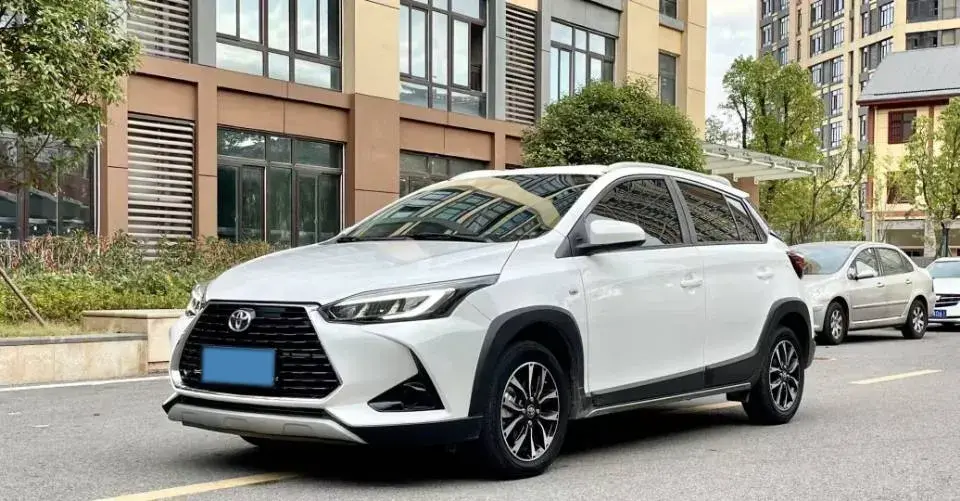 2020 Toyota Yaris L 1.5L 110HP L4 CVT