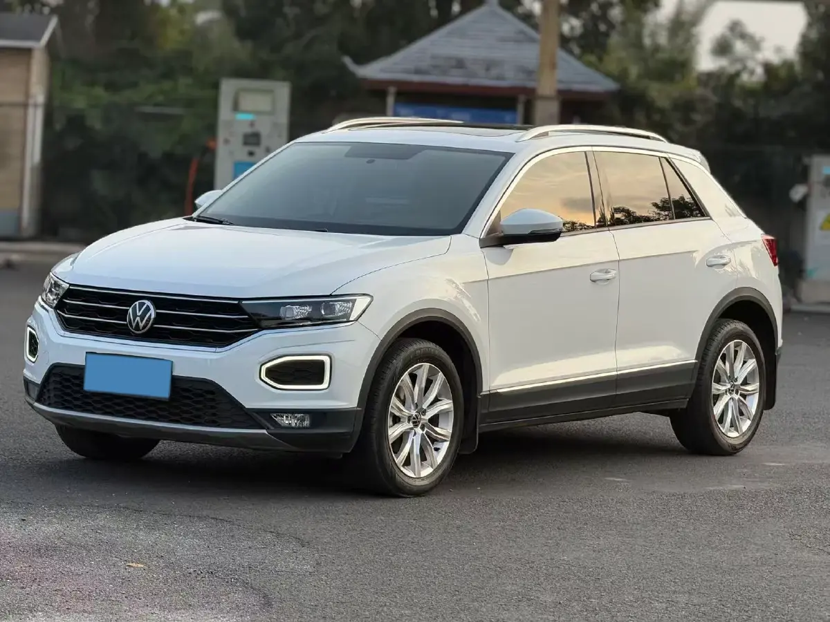 2022 Volkswagen T-Roc 1.4T 150HP L4 7DCT