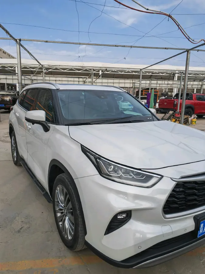 2022 Toyota Highlander 2.0T 248HP L4 8AT,autocango,china used car exporter,china ev exporter,chinese used car exporter,chinese used ev exporter