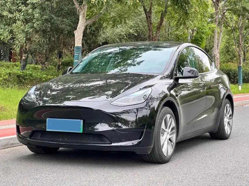 2022 Tesla Model Y BEV 60KWH
