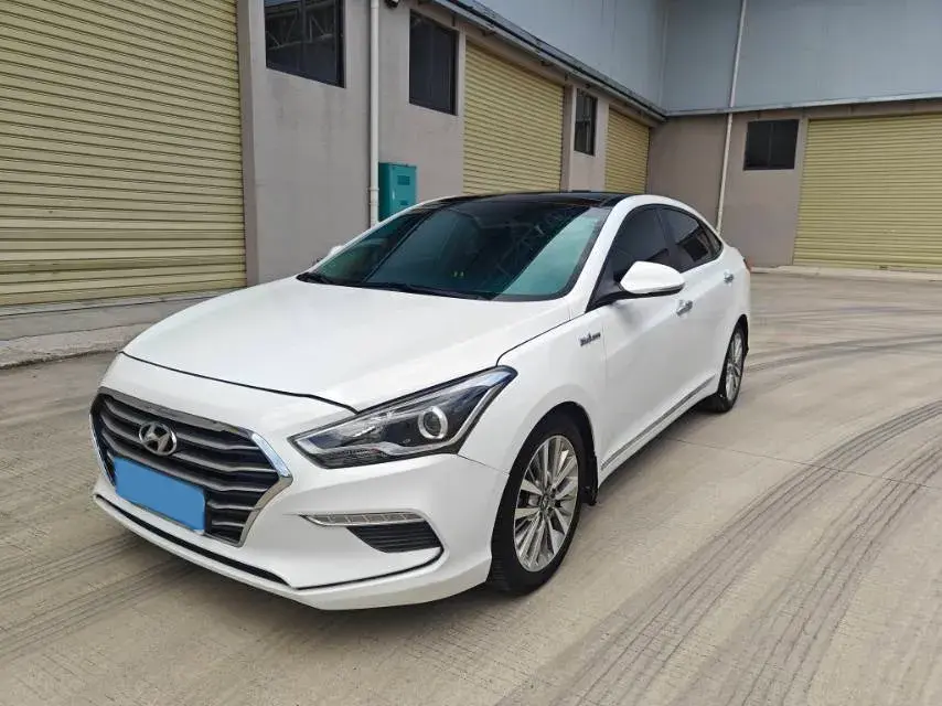 2017 Hyundai Mistra 1.8L 143HP L4 6AT