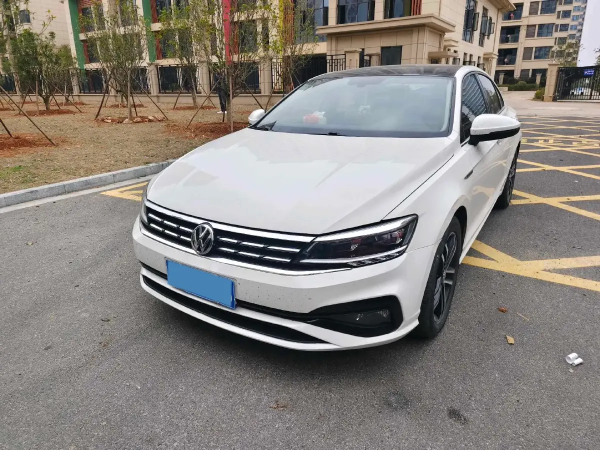 2021 Volkswagen Lamando 1.4T 150HP L4 7DCT
