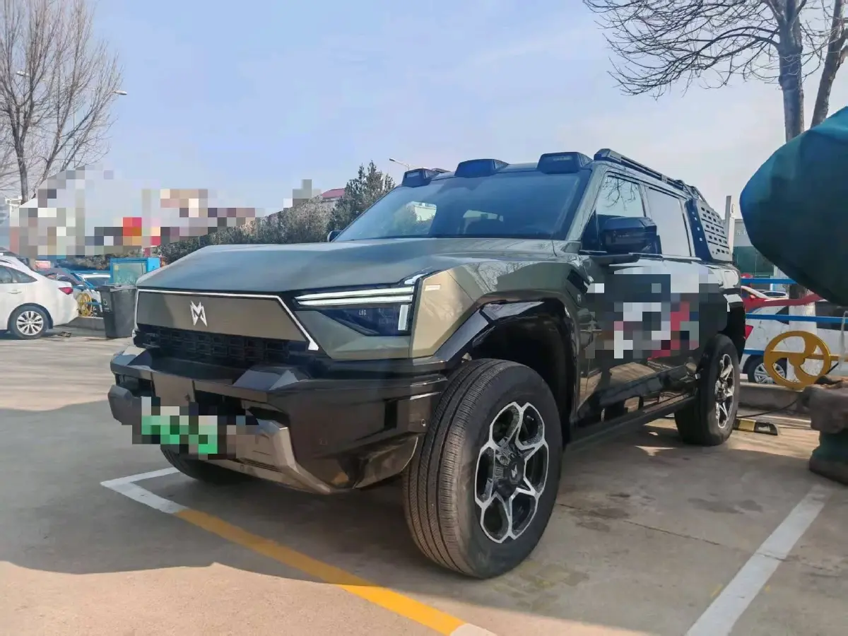 2025 Jetour Zongheng G700 2.0T 211HP L4 2DHT PHEV