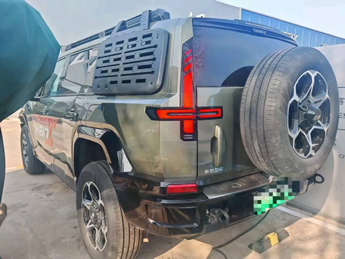 2025 Jetour Zongheng G700 2.0T 211HP L4 2DHT PHEV,autocango,china used car exporter,china ev exporter,chinese used car exporter,chinese used ev exporter