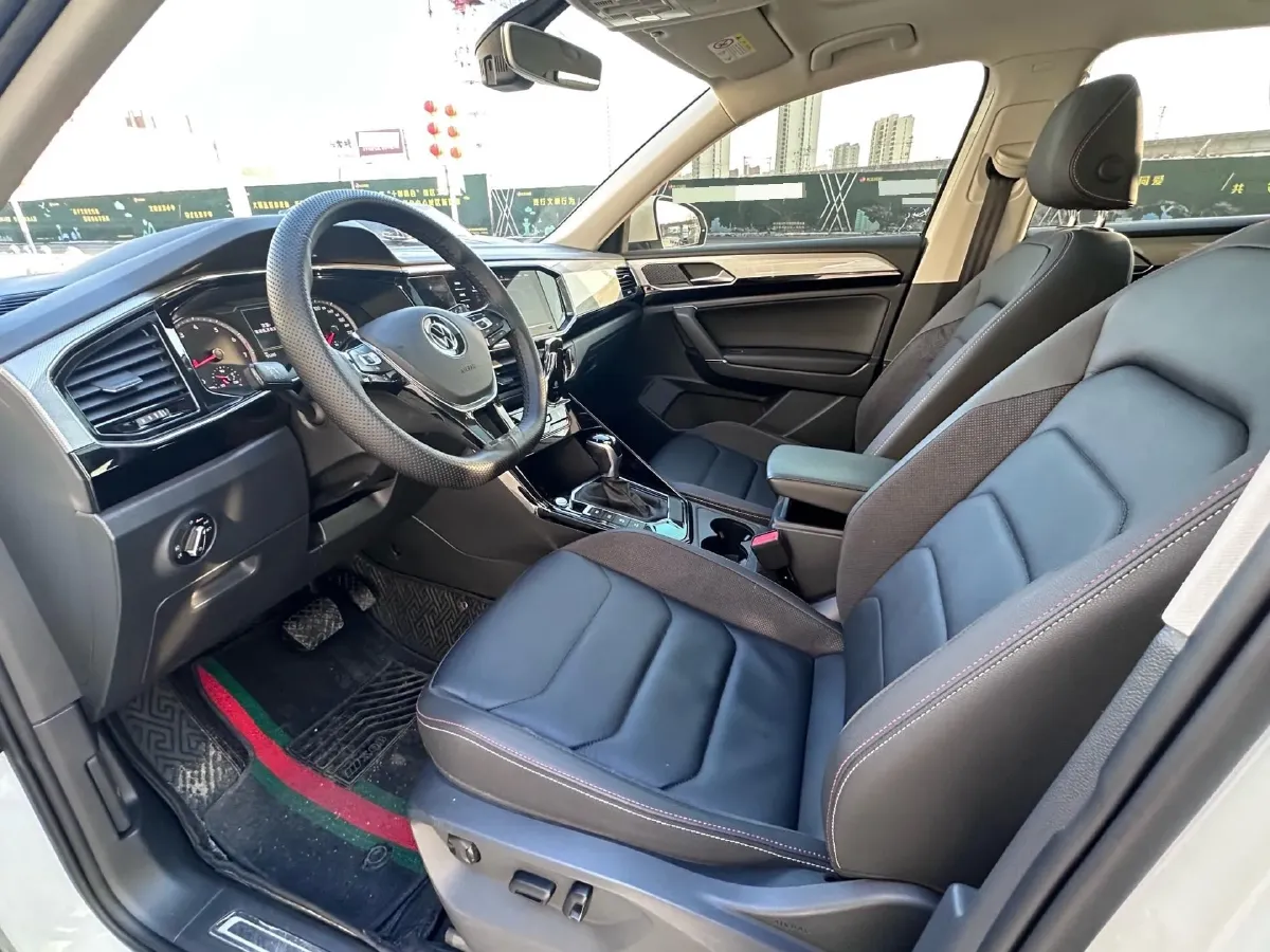 2021 Volkswagen Tayron 2.0T 186HP L4 7DCT,autocango,china used car exporter,china ev exporter,chinese used car exporter,chinese used ev exporter