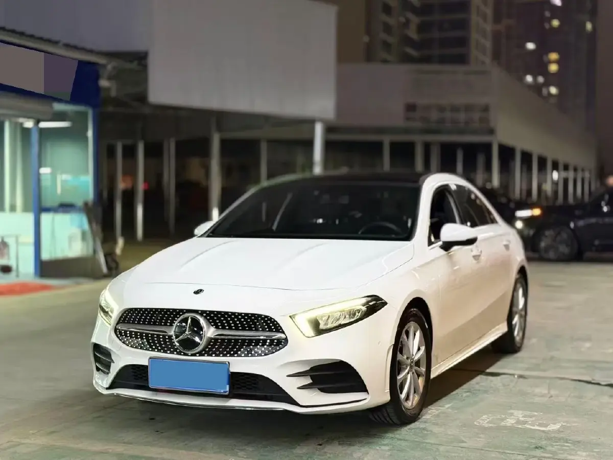 2020 Mercedes-Benz A Class 1.3T 163HP L4 7DCT