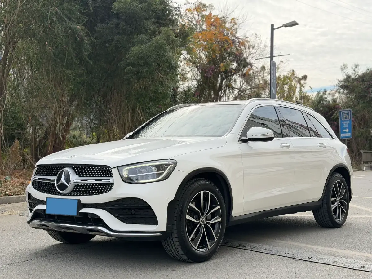 2020 Mercedes-Benz GLC Class 2.0T 197HP L4 9AT