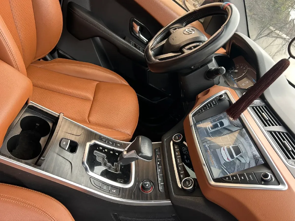 2018 Landwind X7 1.5T 163HP L4 8AT,autocango,china used car exporter,china ev exporter,chinese used car exporter,chinese used ev exporter