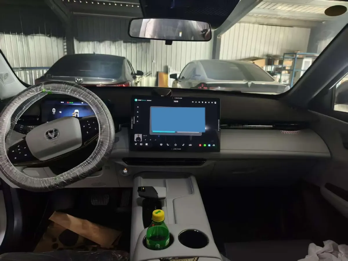 2024 ChangAn UNI-Z 1.5L 98HP L4 E-CVT PHEV 18.4KWH,autocango,china used car exporter,china ev exporter,chinese used car exporter,chinese used ev exporter