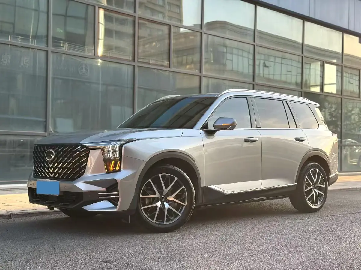 2022 GAC Trumpchi GS8 2.0T 252HP L4 8AT