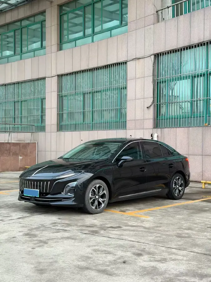 2023 HongQi E-QM5 BEV 54KWH