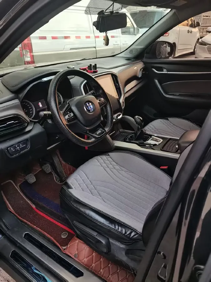 2018 Brilliance Auto V6 1.5T 150HP L4 6MT,autocango,china used car exporter,china ev exporter,chinese used car exporter,chinese used ev exporter