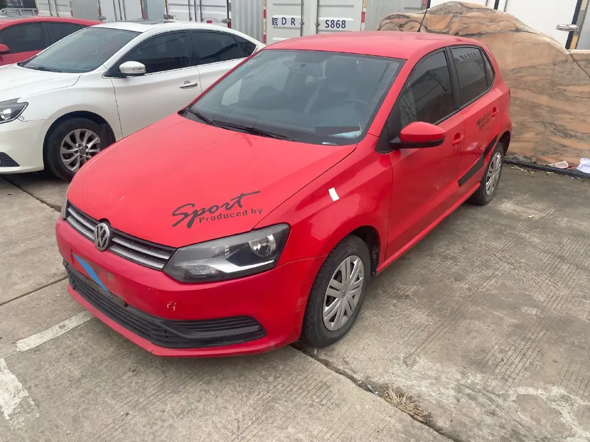 2016 Volkswagen Polo 1.4L 90HP L4 5MT