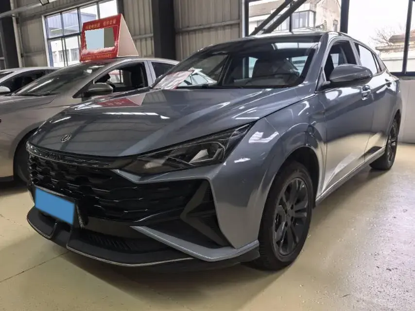 2025 DongFeng Aeolus YiXuan 1.5L 125HP L4 6DCT