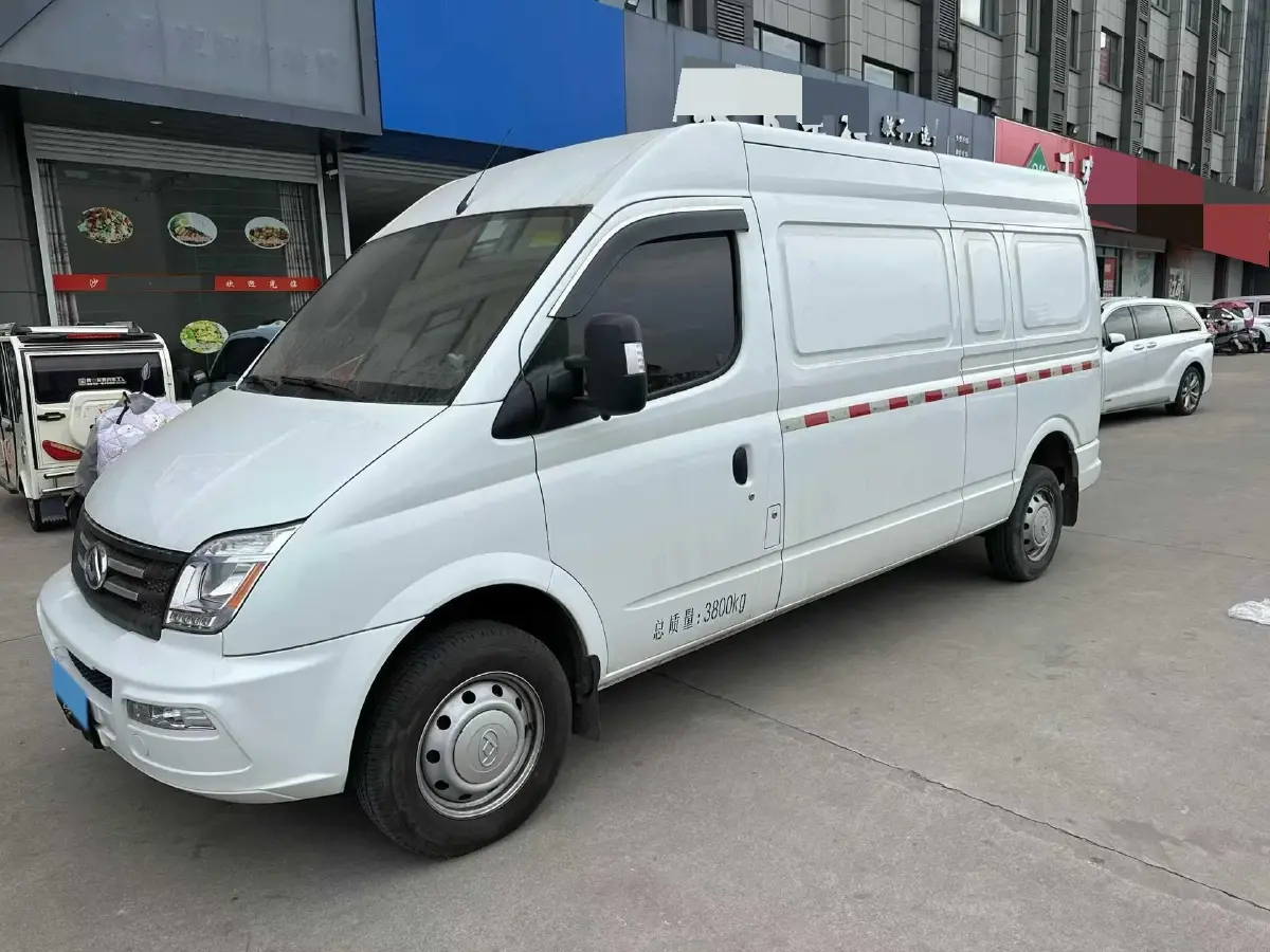 2023 DongFeng DFAC YuFeng 2.0T 136HP L4 6MT