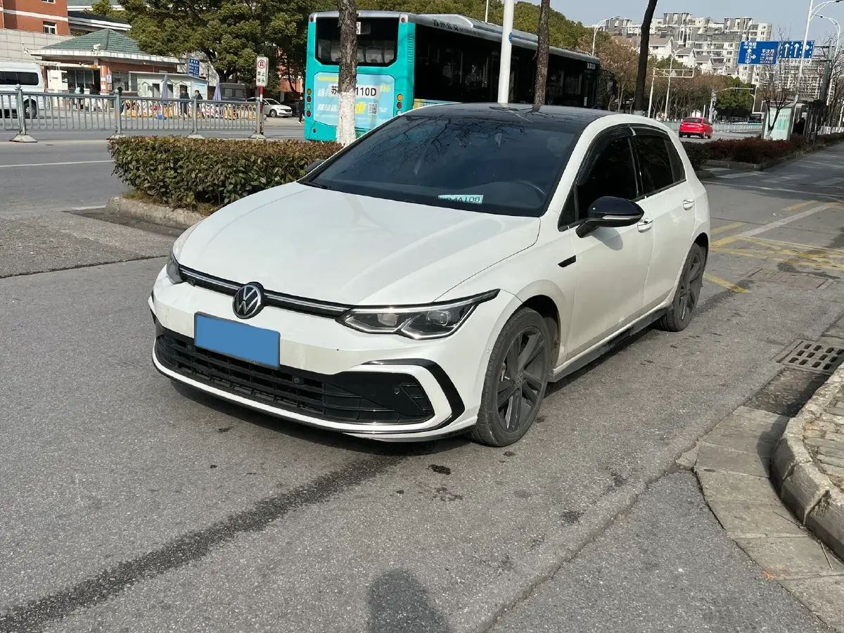 2023 Volkswagen Golf 1.4T 150HP L4 7DCT
