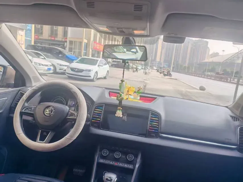 2019 Skoda Karoq 1.4T 150HP L4 7DCT,autocango,china used car exporter,china ev exporter,chinese used car exporter,chinese used ev exporter
