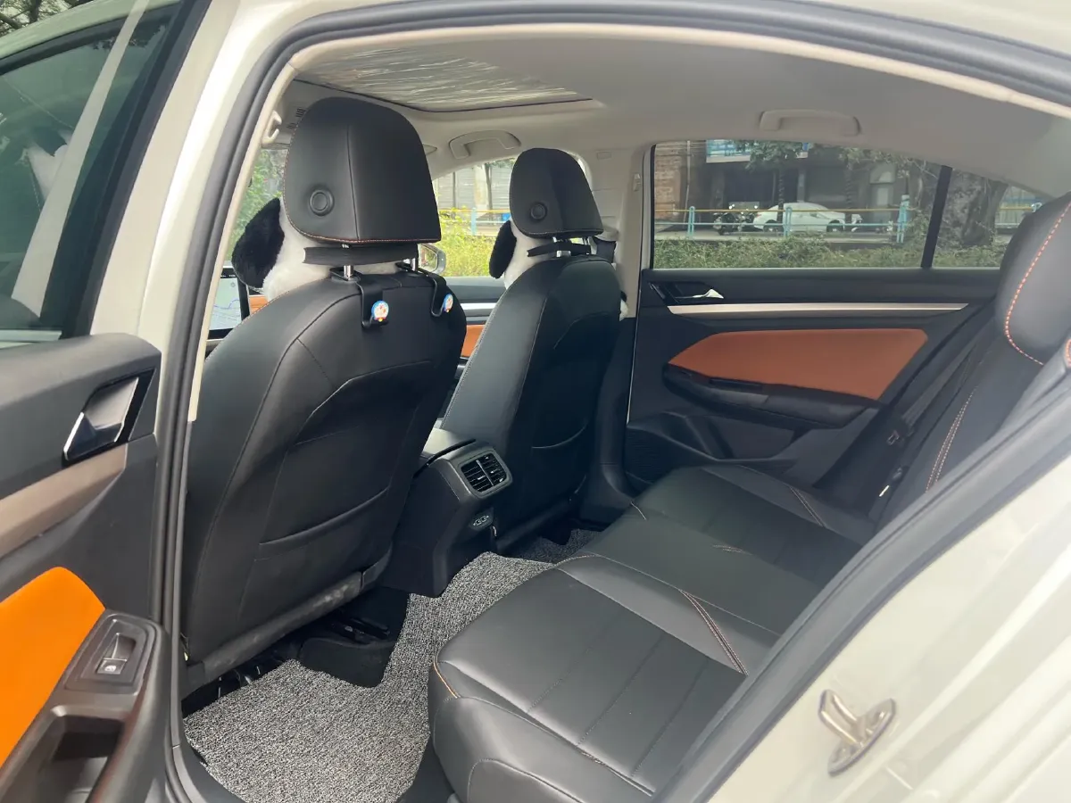 2023 Volkswagen Bora 1.2T 116HP L4 7DCT,autocango,china used car exporter,china ev exporter,chinese used car exporter,chinese used ev exporter