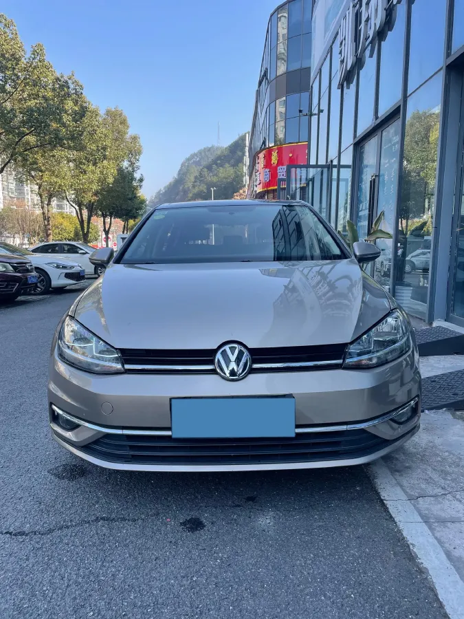 2018 Volkswagen Golf 1.6L 110HP L4 6AT,autocango,china used car exporter,china ev exporter,chinese used car exporter,chinese used ev exporter