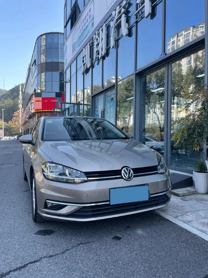 2018 Volkswagen Golf 1.6L 110HP L4 6AT,autocango,china used car exporter,china ev exporter,chinese used car exporter,chinese used ev exporter