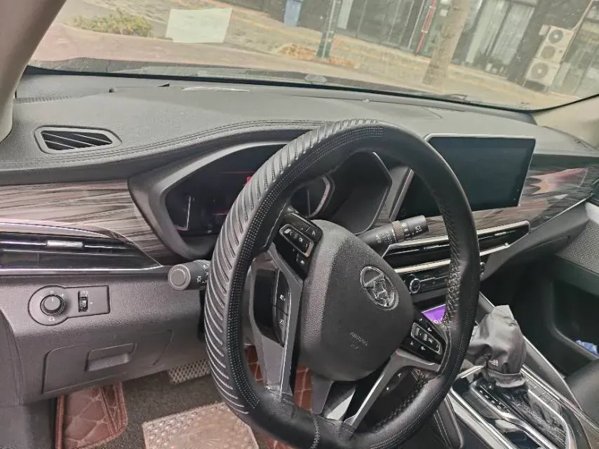 2017 MAXUS D90 2.0T 224HP L4 6AT,autocango,china used car exporter,china ev exporter,chinese used car exporter,chinese used ev exporter