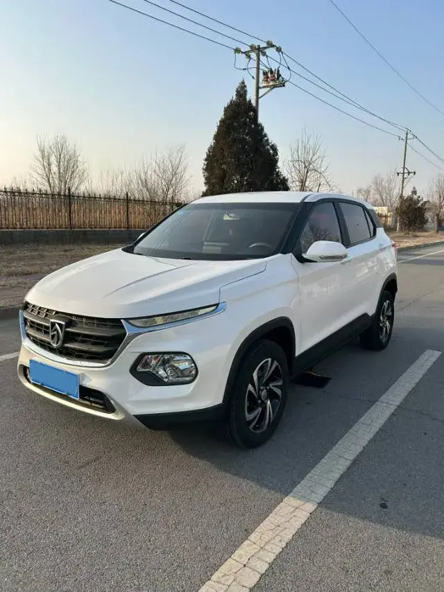 2017 BaoJun 310W 1.5L 105HP L4 6MT