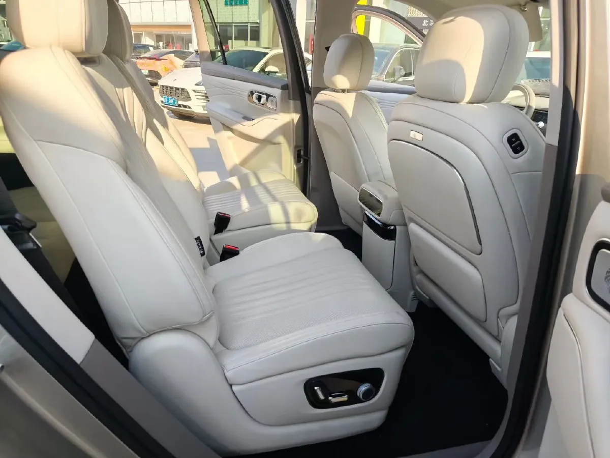 2025 Geely Galaxy M9 1.5T 163HP L4 3DHT PHEV,autocango,china used car exporter,china ev exporter,chinese used car exporter,chinese used ev exporter