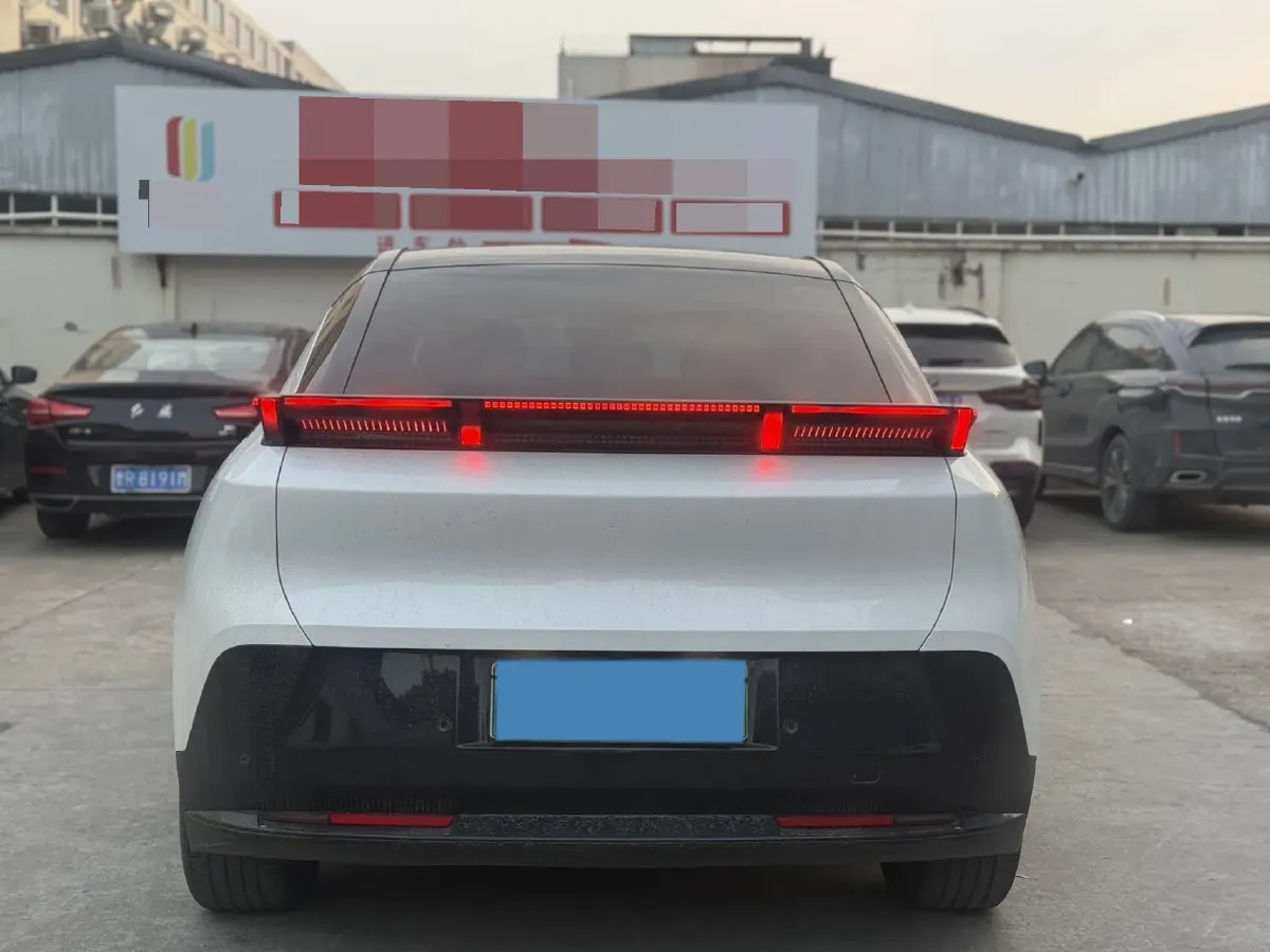 2025 Dongfeng Z9 2.0T 258HP L4 8AT,autocango,china used car exporter,china ev exporter,chinese used car exporter,chinese used ev exporter