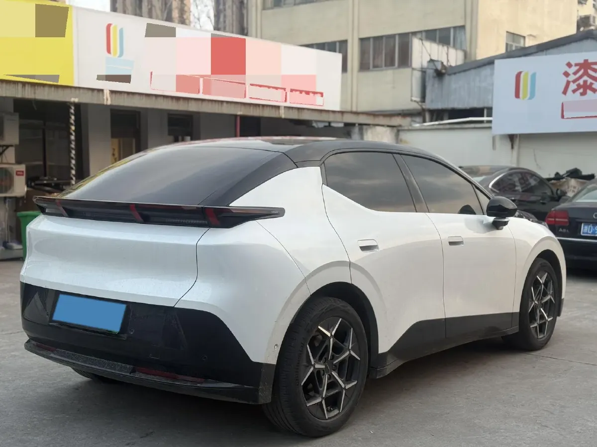2025 Dongfeng Z9 2.0T 258HP L4 8AT,autocango,china used car exporter,china ev exporter,chinese used car exporter,chinese used ev exporter