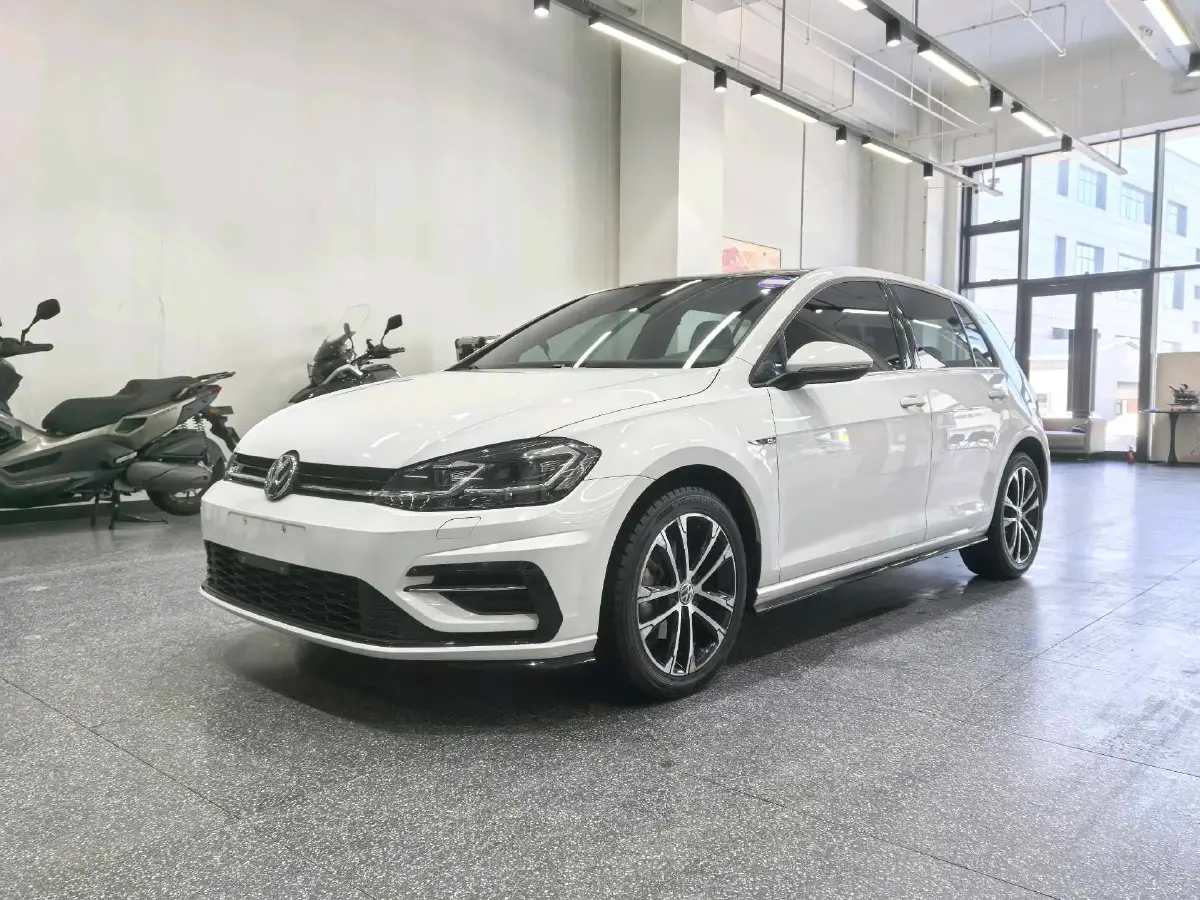 2018 Volkswagen Golf 1.4T 150HP L4 7DCT