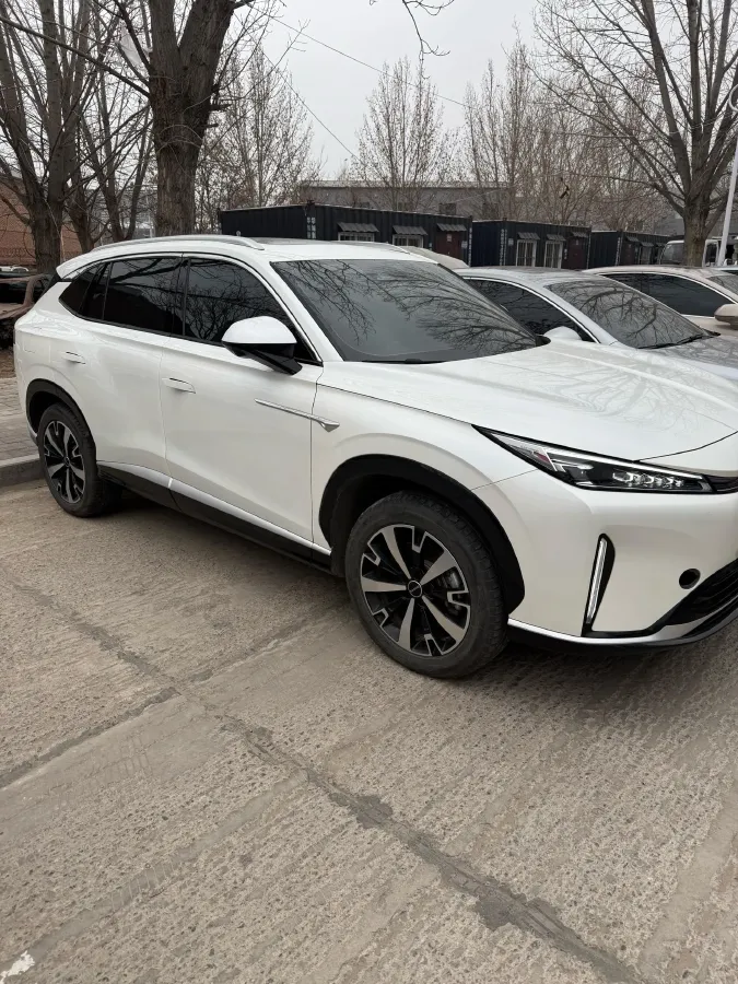 2024 Roewe D5X DMH 1.5T 150HP L4 2DHT PHEV 21.4KWH,autocango,china used car exporter,china ev exporter,chinese used car exporter,chinese used ev exporter