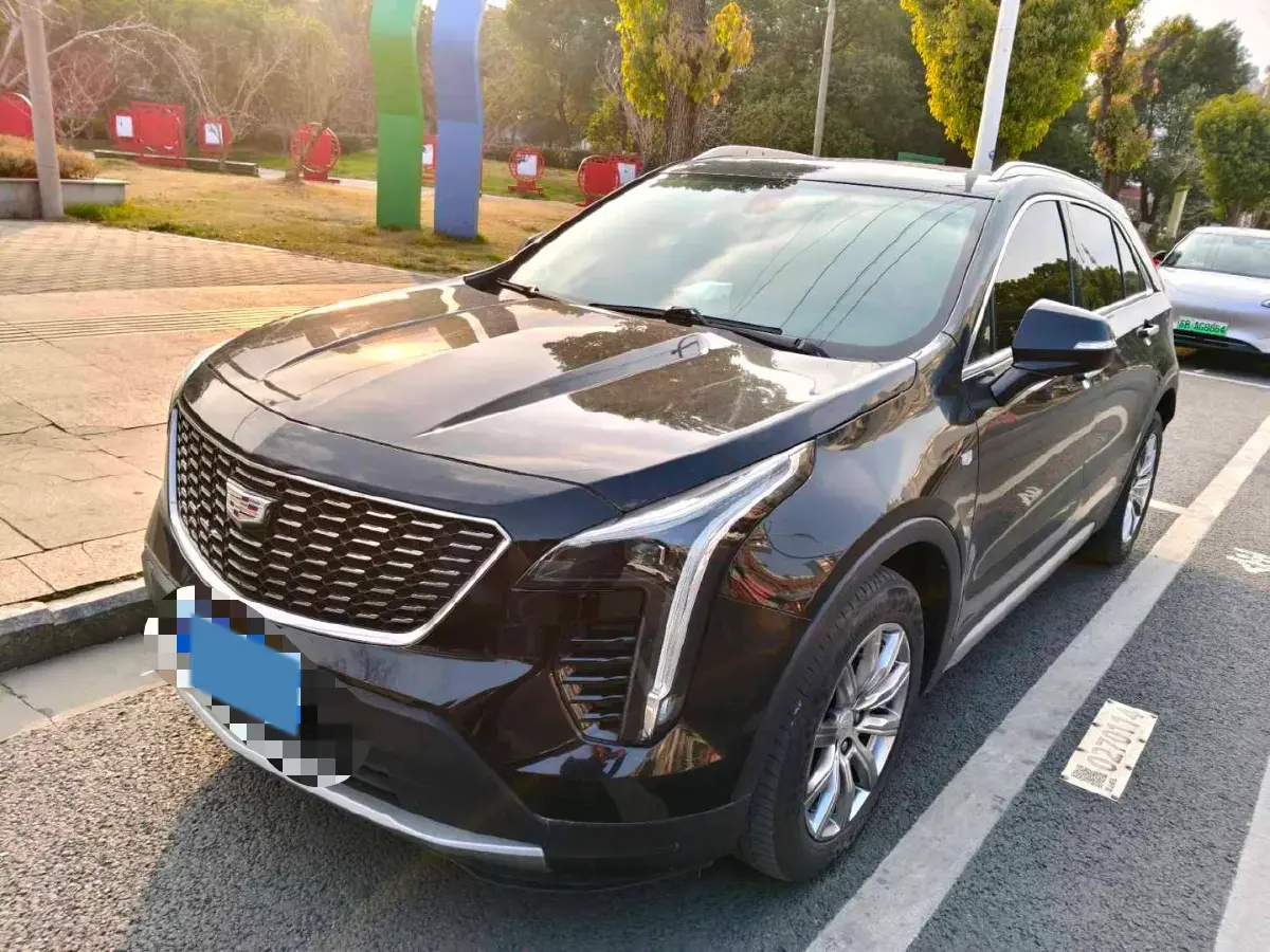 2021 Cadillac XT4 2.0T 237HP L4 9AT