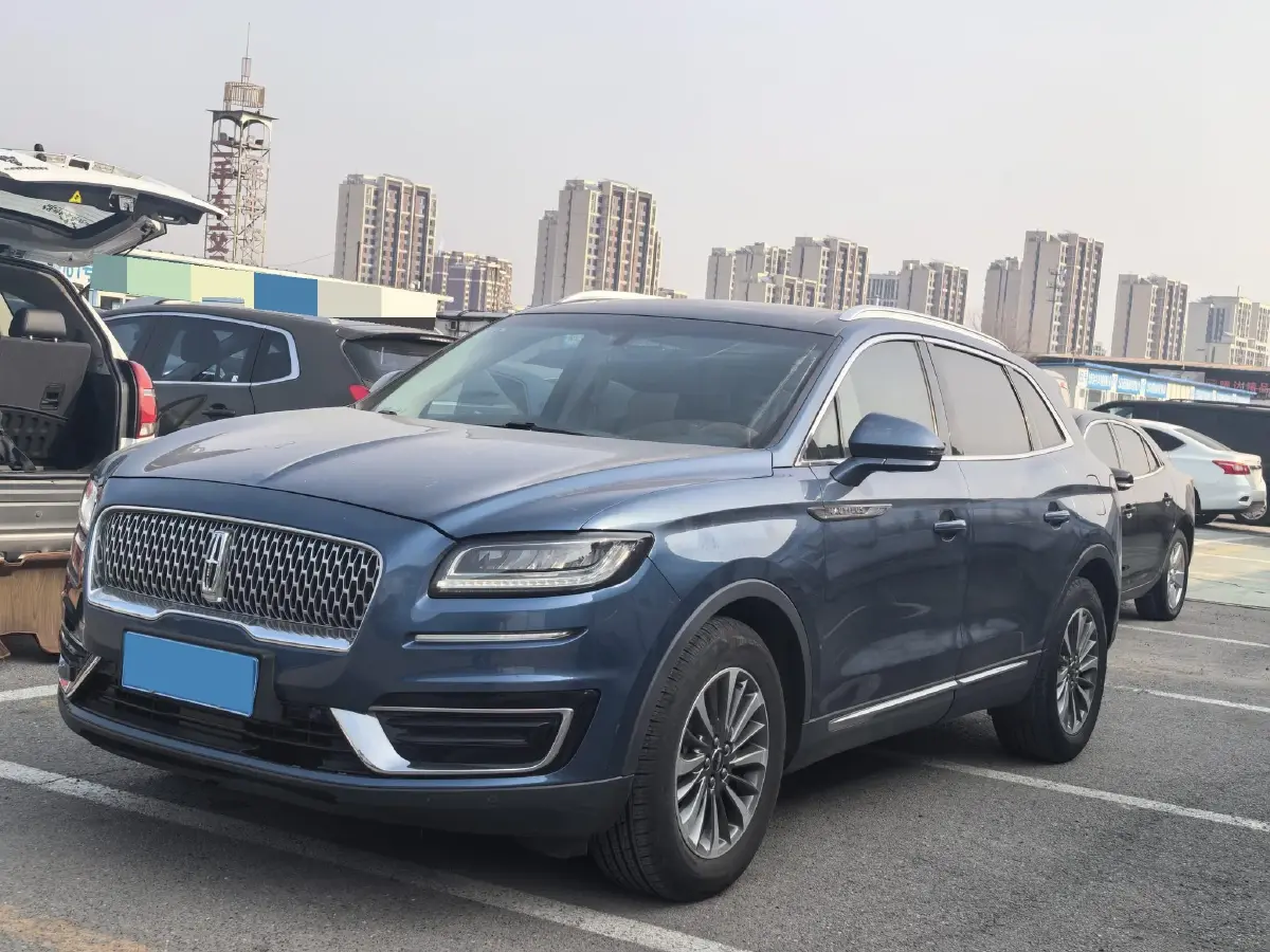 2019 Lincoln Nautilus 2.0T 224HP L4 8AT